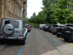 Příjezd na místo vraždy