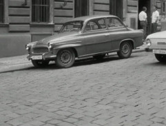 pri dome Homolkovcov