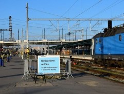 Hlavní vlakové nádraží Plzeň - na perónu