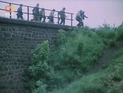 chodník zo železničného mosta