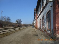 Vlak přijíždí do stanice Zábřeh