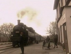 Vlak přijíždí do stanice Zábřeh