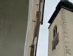 První záběr na věž