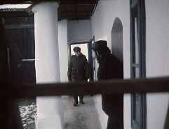 Na druhém břehu svoboda