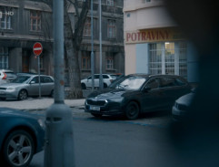 Parkoviště u večerky