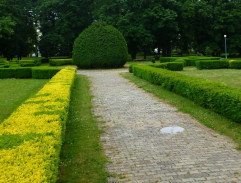 brána kaštieľa vo Vrbovom