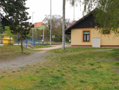 Na nádraží v Silůvkách II