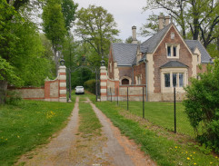 Anglicky vypadající dům