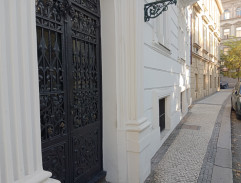 Jára Cimrman ležící, spící