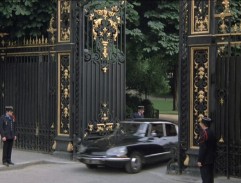 Prezident vyjíždí