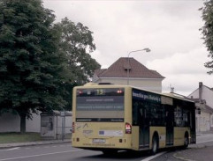 Autobus ve městě