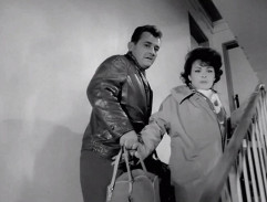 Na schodoch paneláku