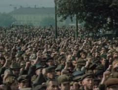 zhromaždenie na námestí