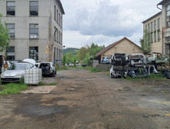 Kamila na vrakovišti