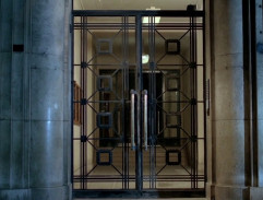 Dveře Charlottina domu