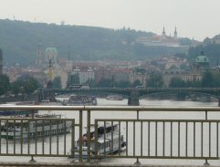 Na mostě pře Vltavu