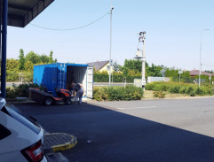 Na čerpací stanici