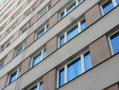 Okna paneláku