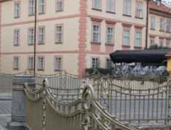 3. Láska na inzerát