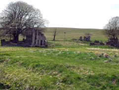 Ruiny vesnice
