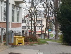 Před bydlištěm Stely Marcinkové