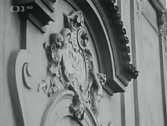 Portál pískovského kostela