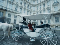 Vchod Grandhotelu Pupp