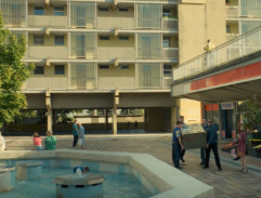 Miki sťahuje kamaráta