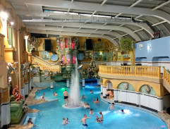 Interiér aquaparku