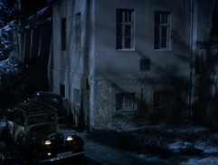 Příjezd ke Společenskému domu