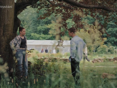 Schůzka pod stromem