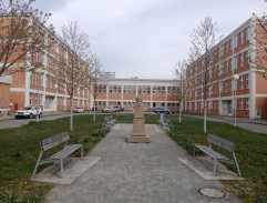 Škola