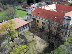 Nádvoří zámku