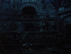 Otec před netvorovým zámkem