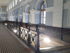 v staničnej hale vo Viedni