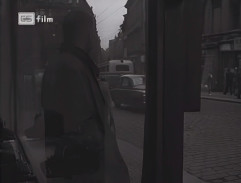 pred verejnou pisárňou