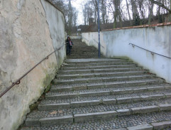 Dlouhé schody