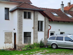 Vesničko má středisková