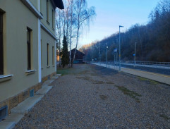 Ostře sledované vlaky