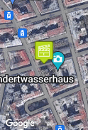 Průjezd kolem Hundertwasserhaus